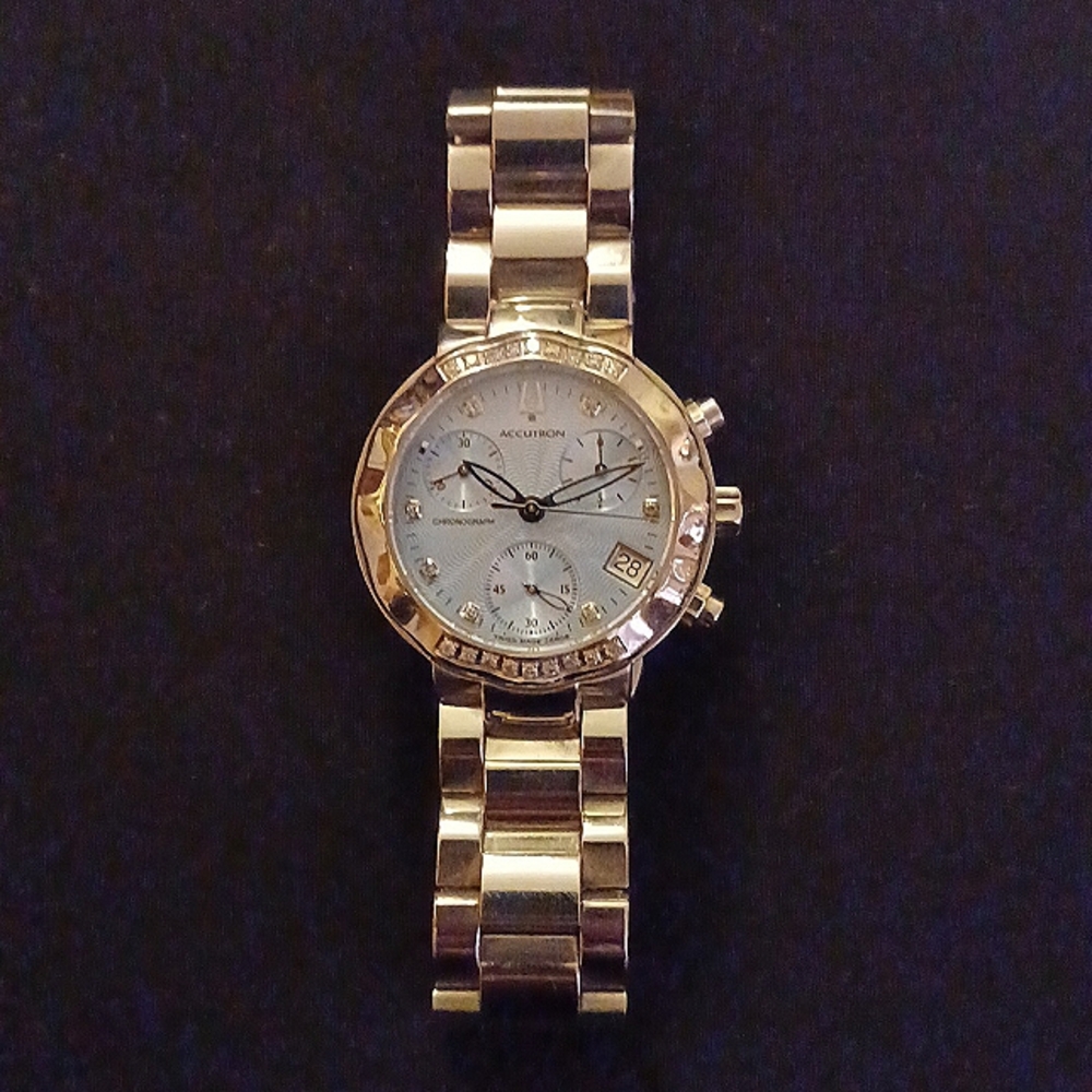 Accutron Chronograph Unisex Silver & Gold with 26 Diamonds